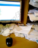 Bureau en désordre